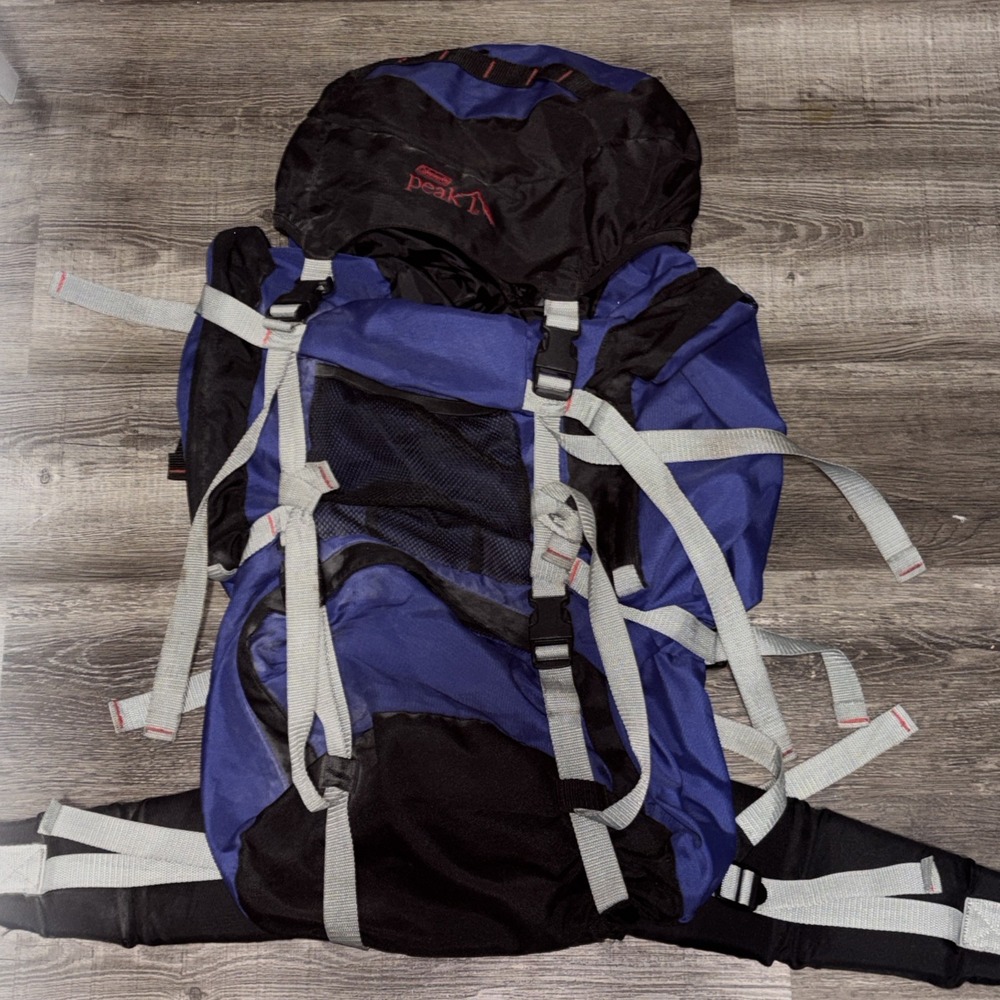 Coleman Peak 1 Hiking Backpack Blue Black Large 19in Cushion Strap Camp Bag